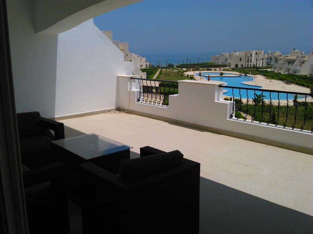 Three-Bedroom Apartment At Louly Beach Resort Ain Soukhna Exteriér fotografie