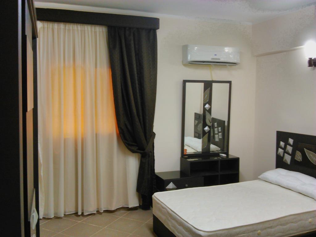 Three-Bedroom Apartment At Louly Beach Resort Ain Soukhna Pokoj fotografie